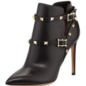 NEW IN BOX Valentino Garavani Rockstud Studded-Harness Bootie, Black Size 10/40